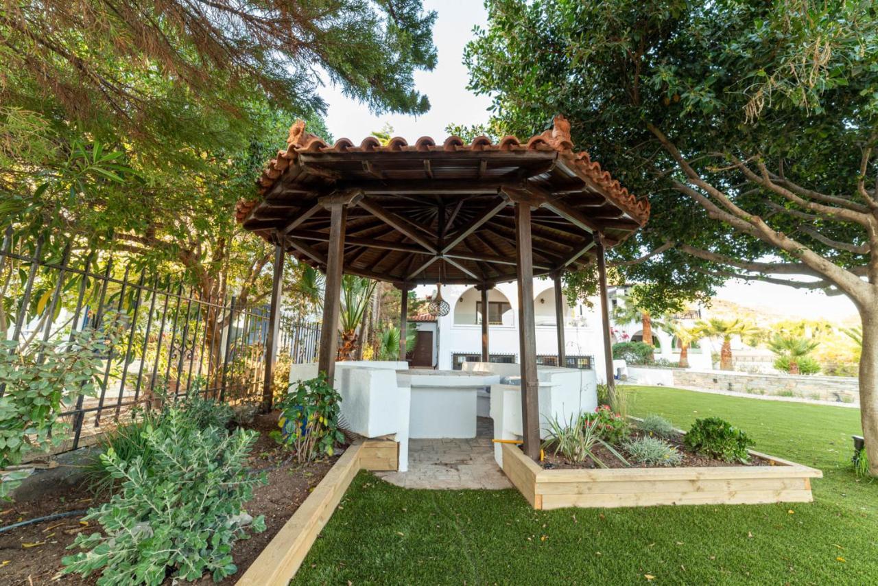 Alkis Guest House By Aegiankazarte Kapotidhes Ngoại thất bức ảnh