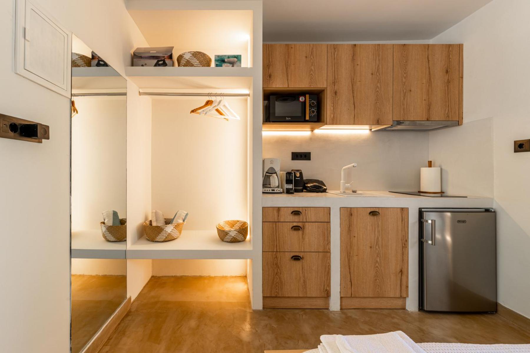 Alkis Guest House By Aegiankazarte Kapotidhes Ngoại thất bức ảnh