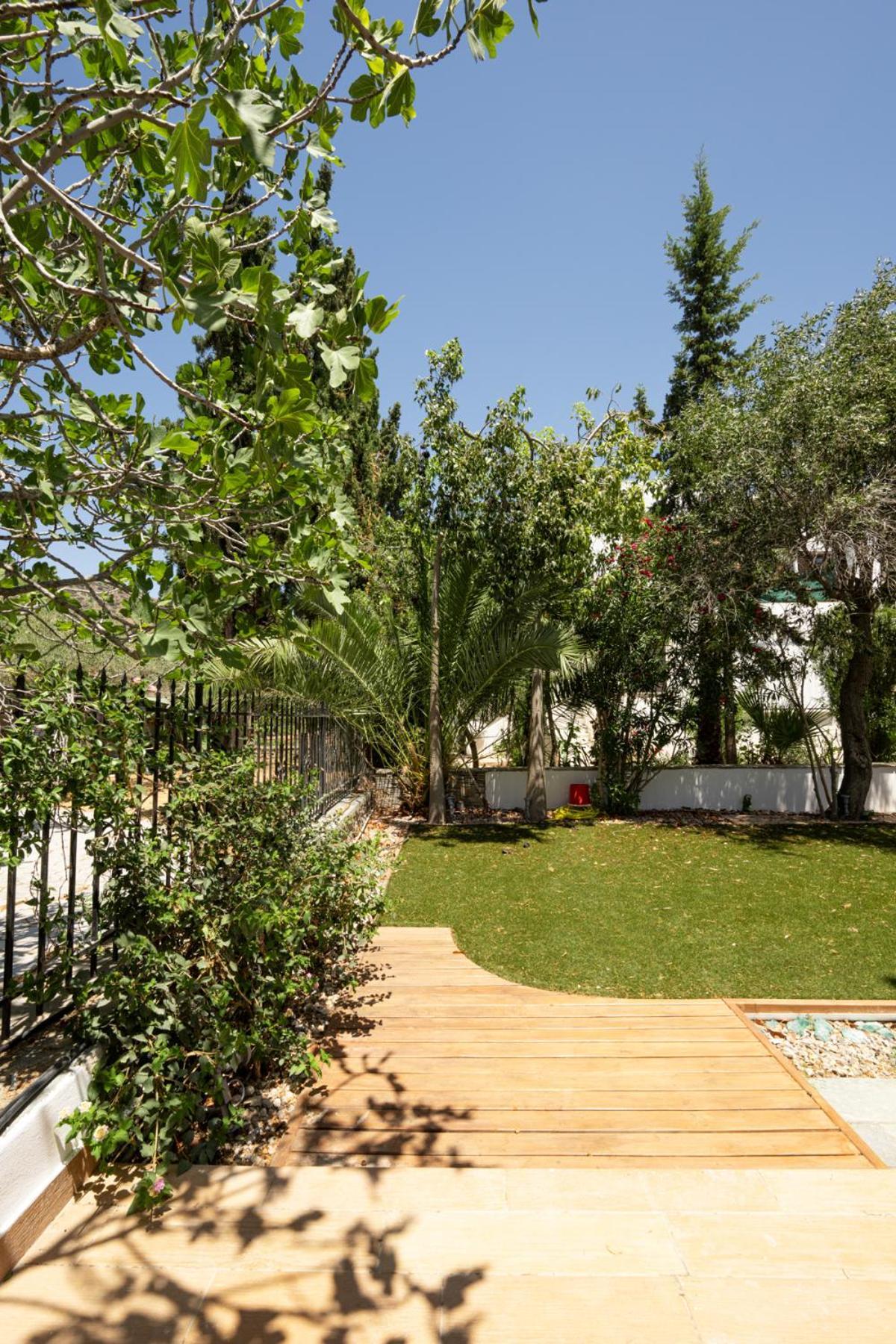 Alkis Guest House By Aegiankazarte Kapotidhes Ngoại thất bức ảnh